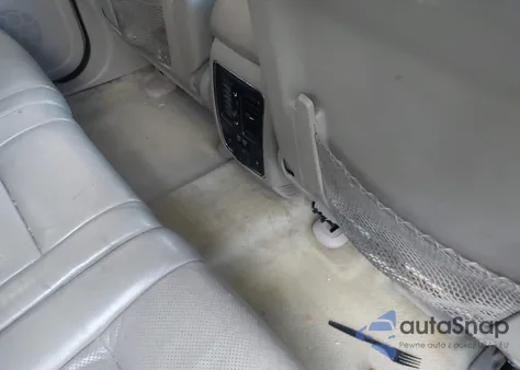 2015 Jeep Grand Cherokee Overland z USA, uszkodzony, nr VIN 1C4RJFCG9FC174320